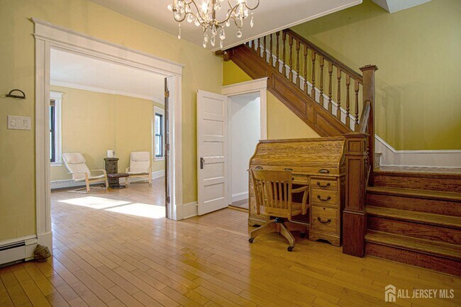 Building Photo - 9 Academy St