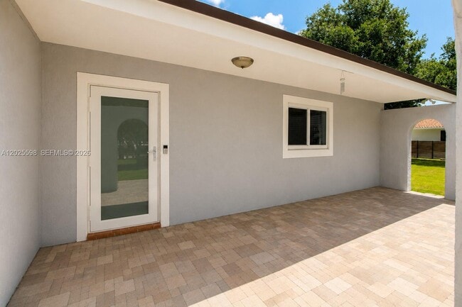 Building Photo - 9421 SW 150th St