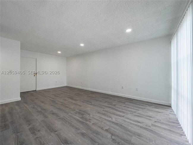 Building Photo - 17570 Atlantic Blvd
