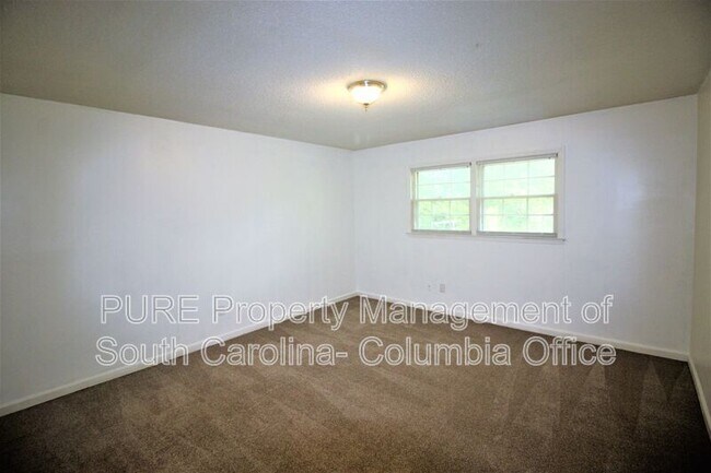 Building Photo - 206 Grantham Rd