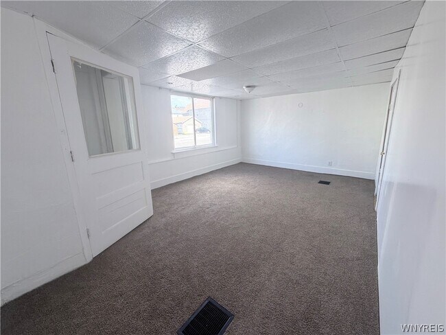 Building Photo - 901 South Park Ave