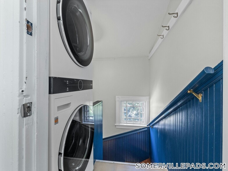 Building Photo - 57 Hawthorne St