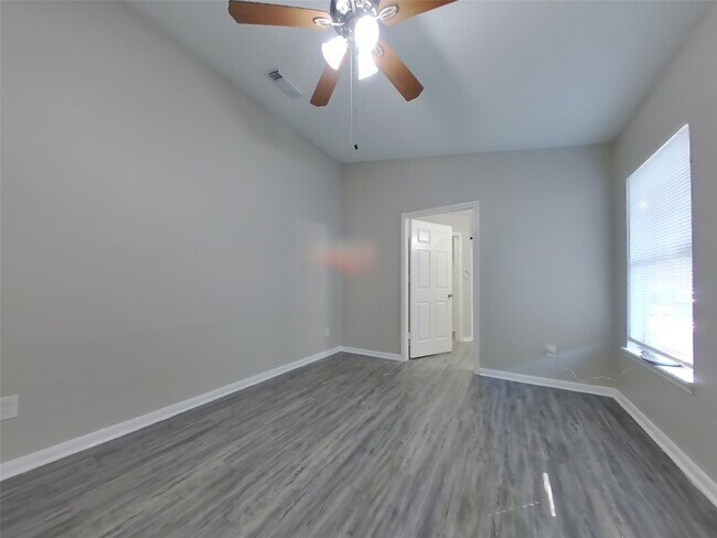 Building Photo - 3114 Kelling St