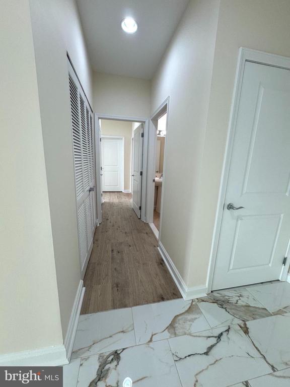 Building Photo - 901 N Penn St