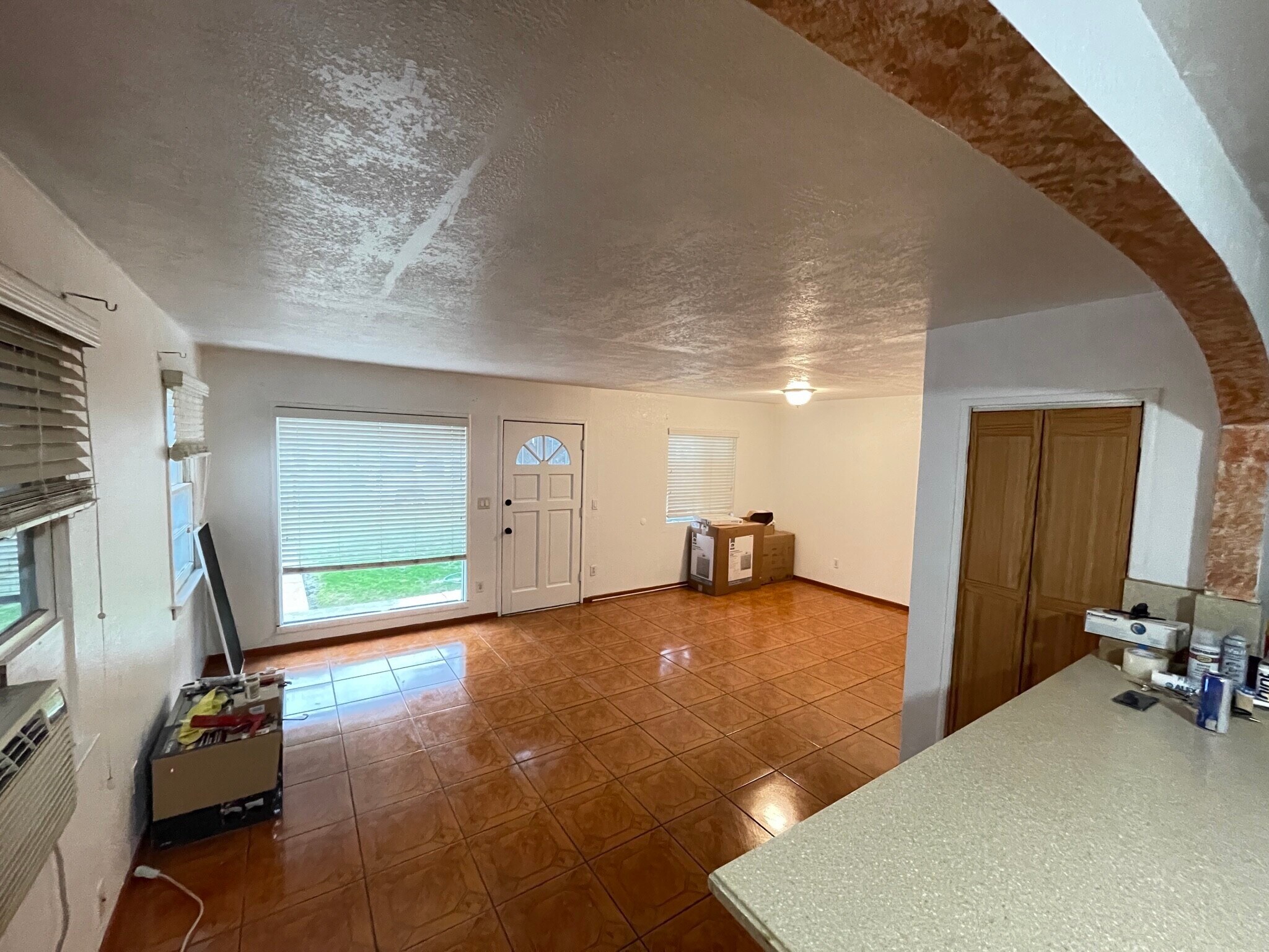 Living room - 5890 Noble St