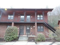 Building Photo - Desirable High Country Condo End Unit, Lar...
