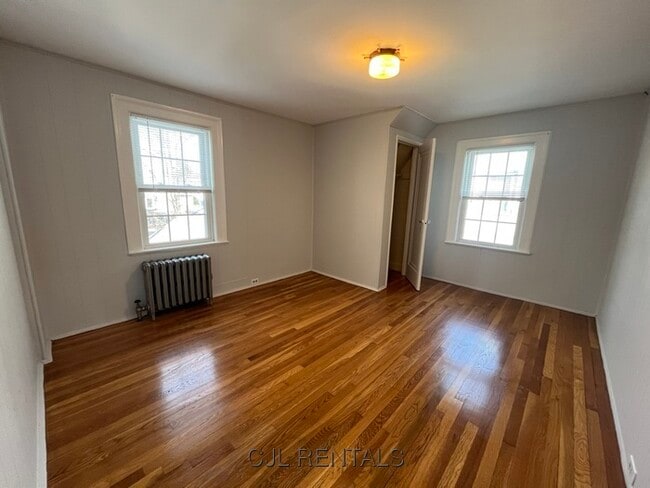 Building Photo - 30 Stearns Rd