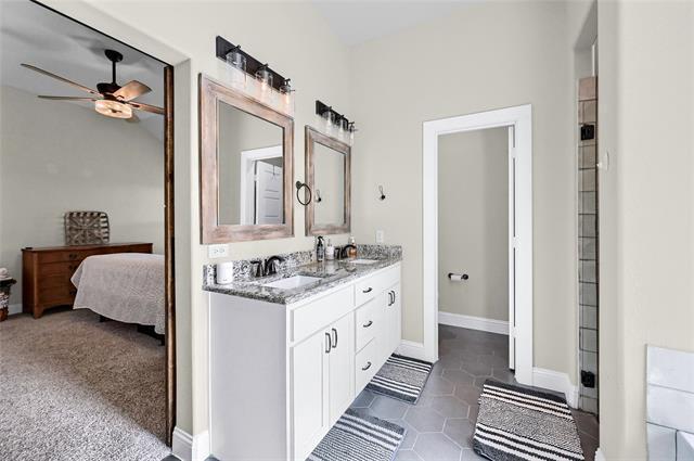 Building Photo - 4817 Enclave Dr