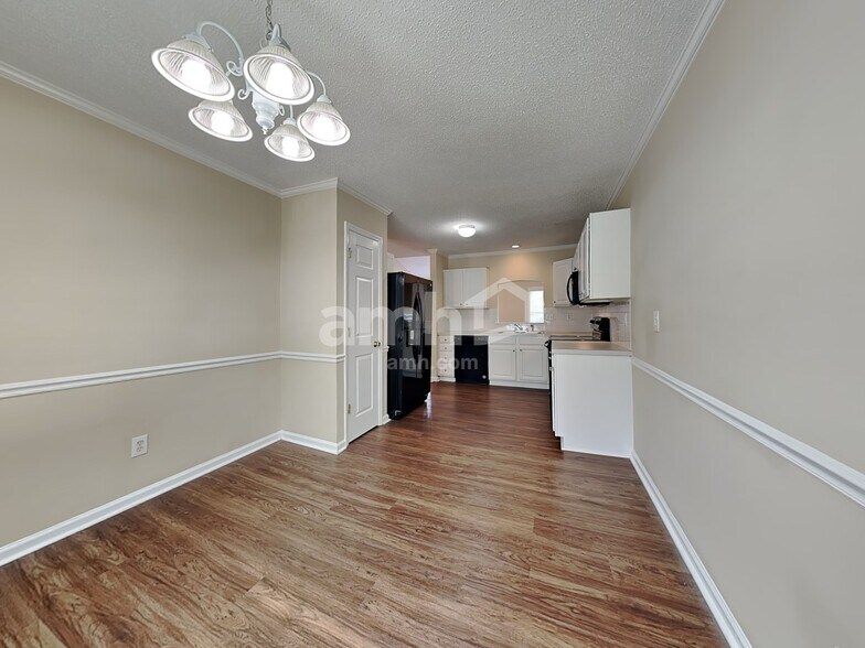 Building Photo - 140 Haven Grove Trl