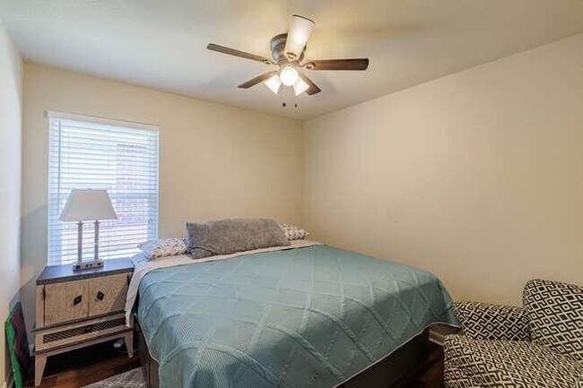 Building Photo - 213 Chandler Crossing Trail