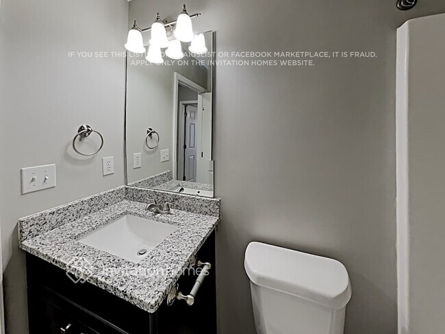 Building Photo - 5000 Mesa Ct