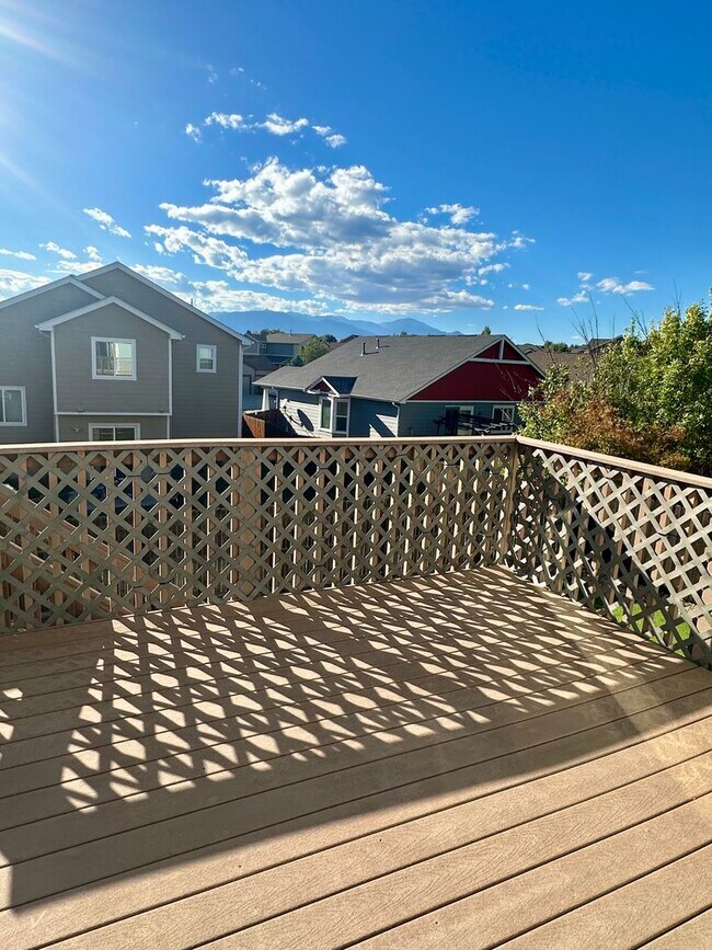 Building Photo - BEAUTIFUL 4BD HOME in MESA RIDGE with MOUN...