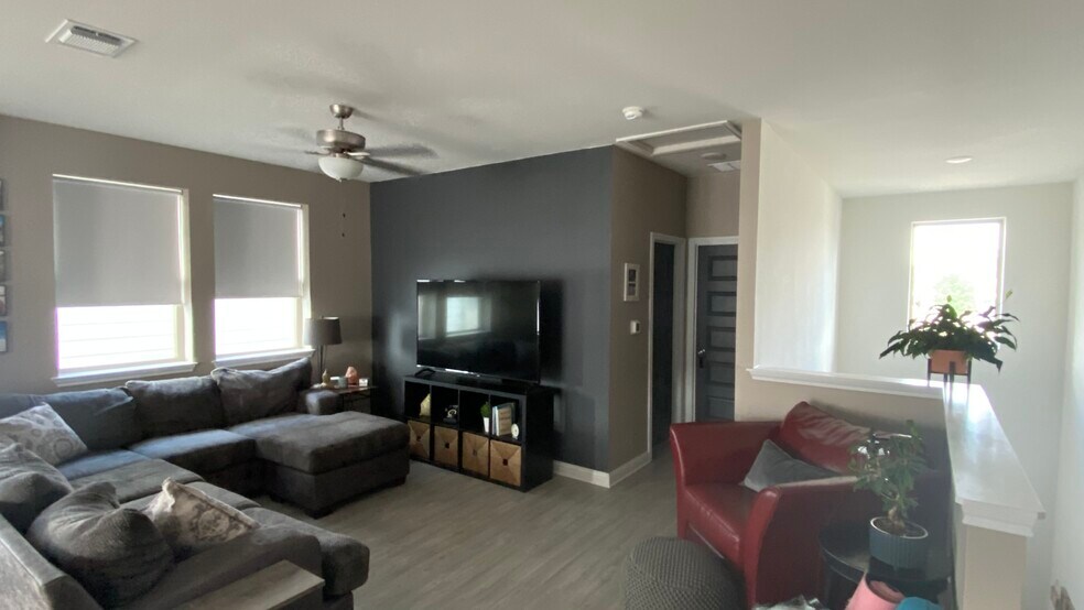 Building Photo - 8306 Mandela Bnd