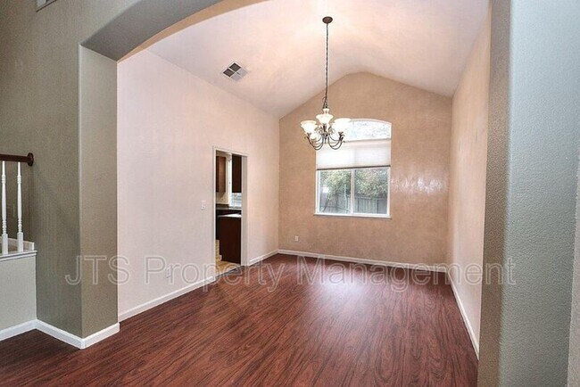 Building Photo - 3240 Big Bear Dr