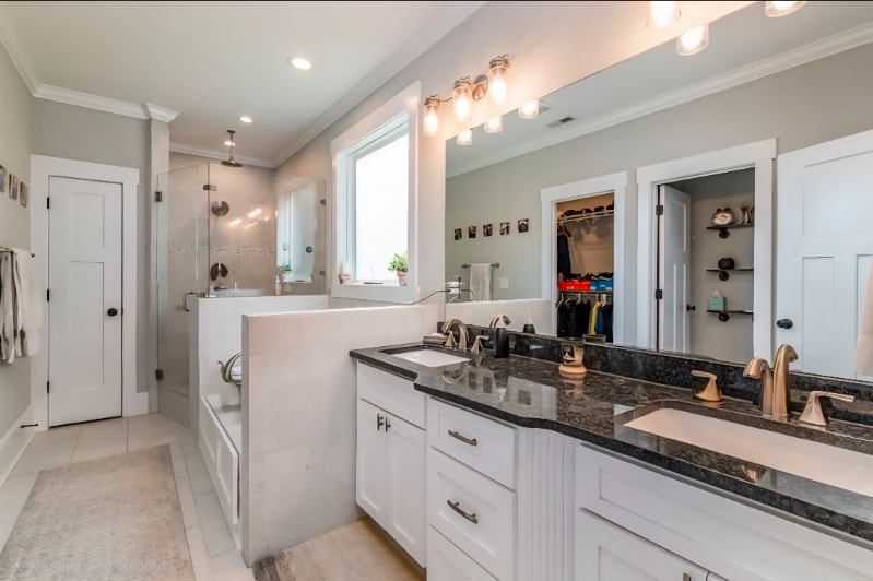 Building Photo - 1710 Berryhill Rd