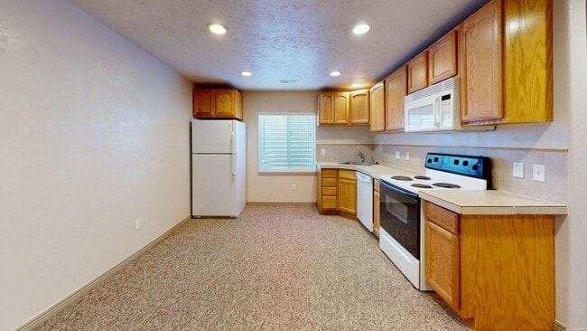 Building Photo - 13538 S 6315 W