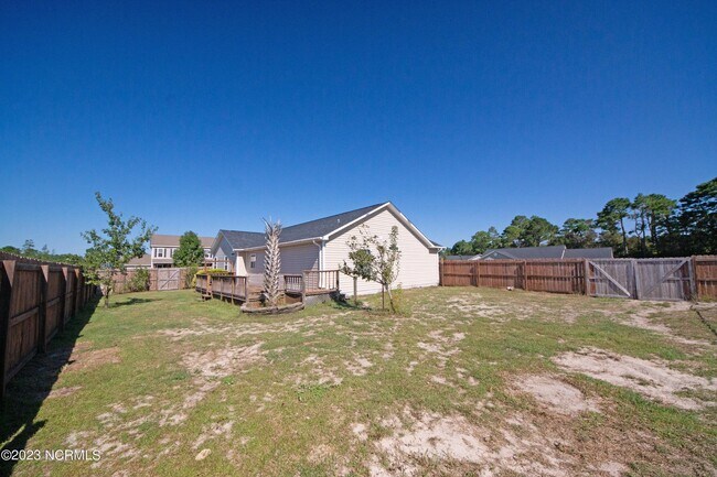 Building Photo - 211 Michel Ct