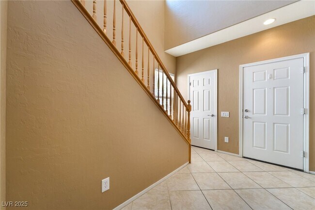Building Photo - 2621 Le Pontet Terrace