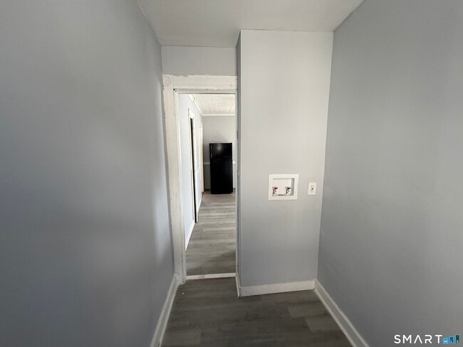 Building Photo - 73 Waterville St