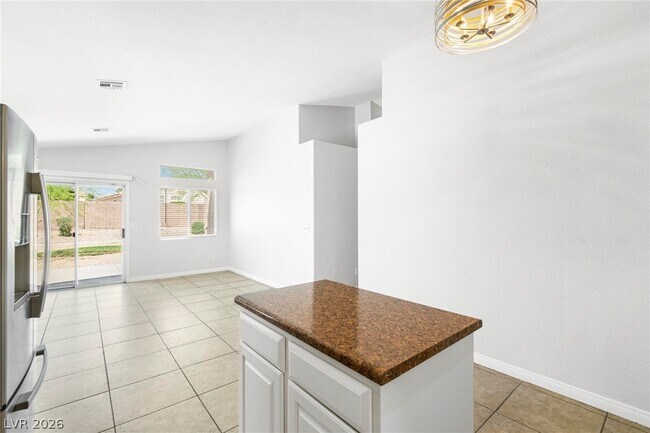 Building Photo - 3731 Shadow Tree St