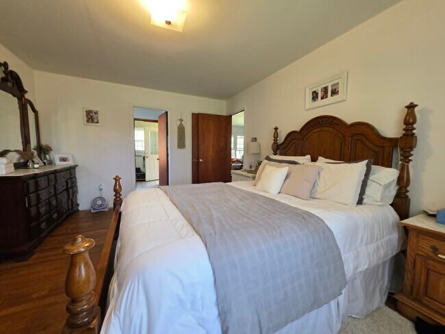 Building Photo - 104 Lee Dr