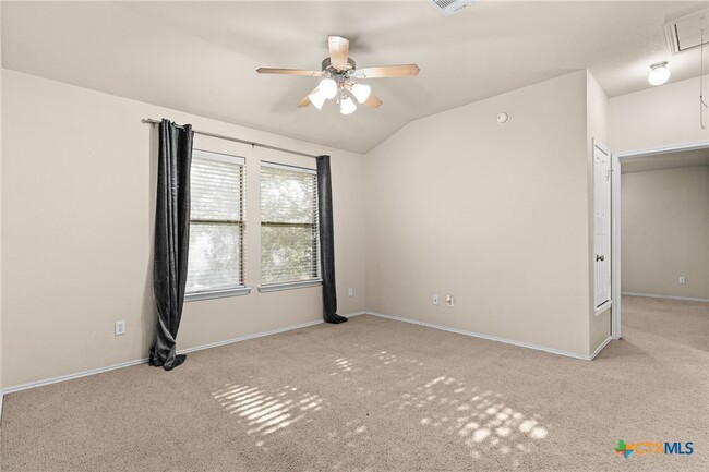 Building Photo - 5405 English Oak Dr