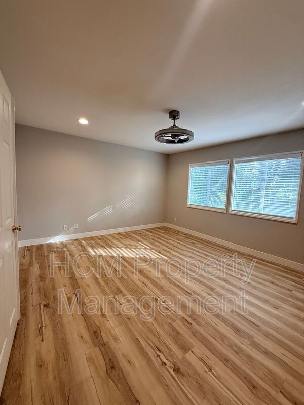 Building Photo - 75 Copper Leaf