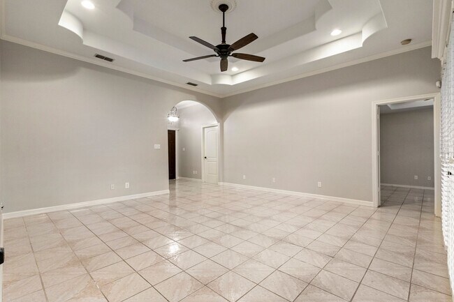 Building Photo - 3 Bed/2.5 Bath/2 Car Garage off Bass Blvd. in Harlingen