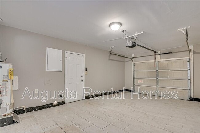 Building Photo - 238 Cavalier Dr