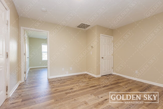 Building Photo - 1609 S Gharkey St