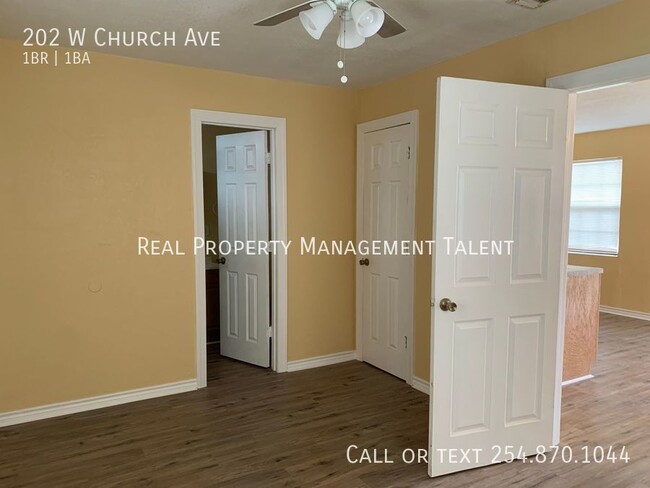 Building Photo - 1 Bedroom, 1 Bathroom Duplex in Killeen, TX