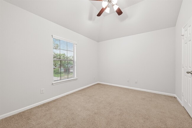 Building Photo - 8858 Distant Woods Dr