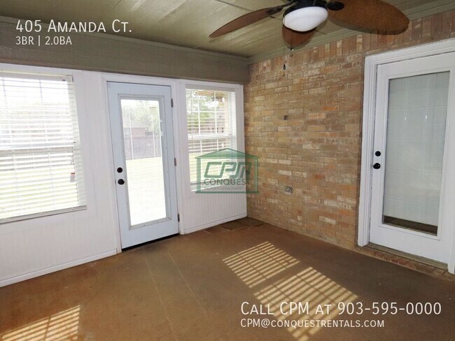 Building Photo - 405 Amanda Ct