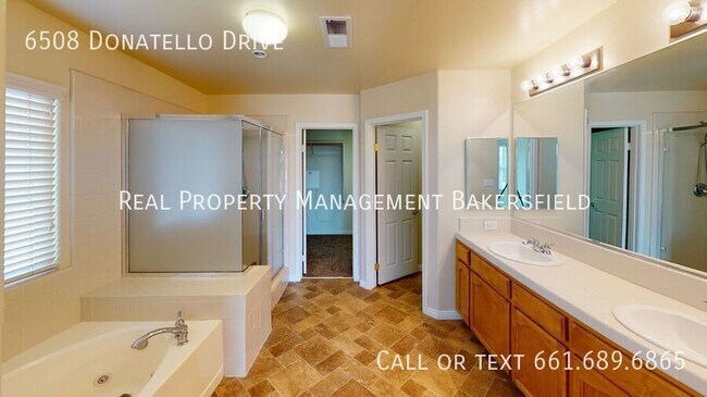 Building Photo - 6508 Donatello Dr