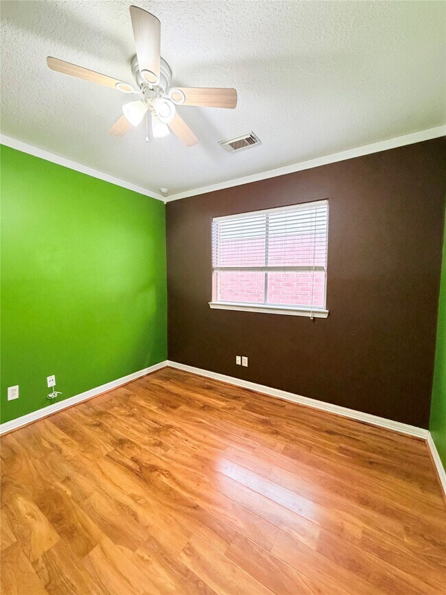 Building Photo - 19206 Plantain Dr