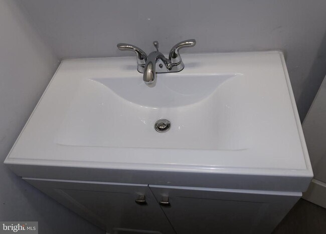 Building Photo - 2833 Brendan Ave