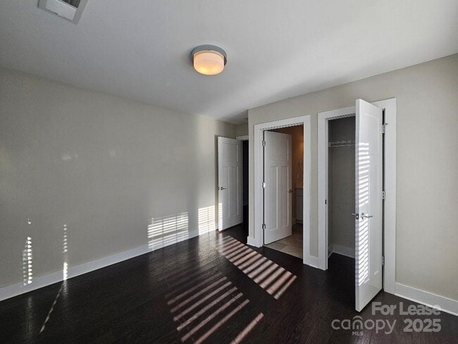 Building Photo - 1202 Macomb Pl