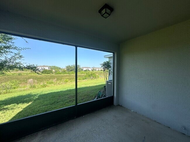 Building Photo - 172 Primrose Dr