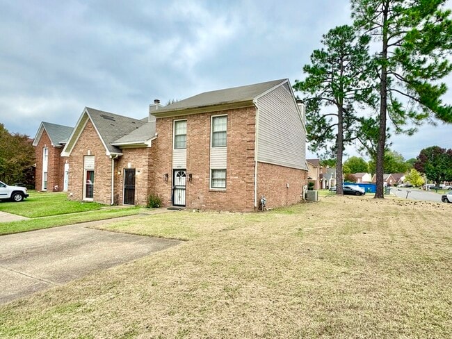 Building Photo - 6338 Kirby Downs Dr