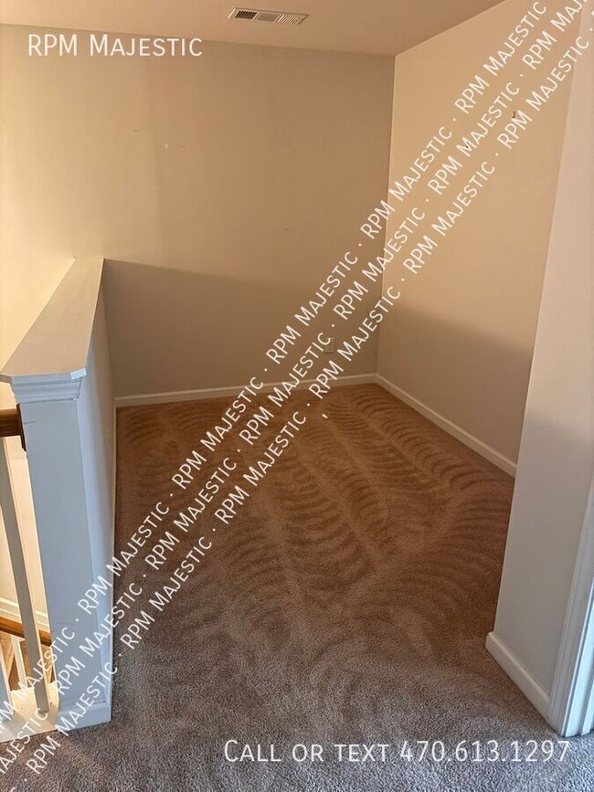 Building Photo - 2880 Cooper Brook Dr