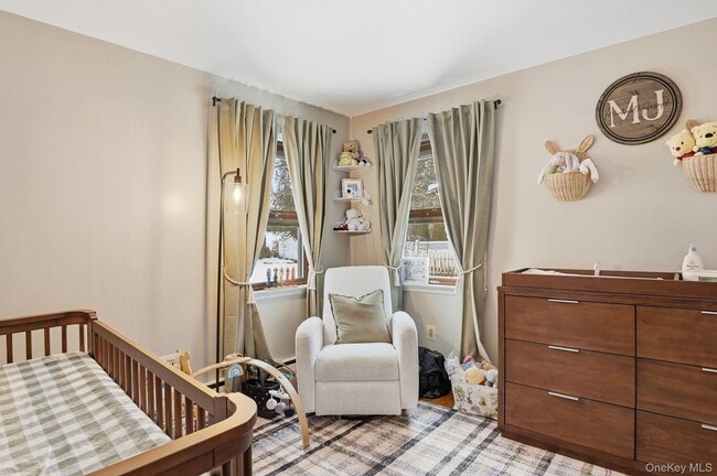 Building Photo - 946 NY-311