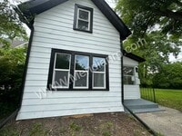 Building Photo - 2426 Thompson Ave