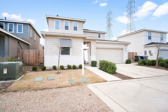 Building Photo - 2455 Explorador Dr