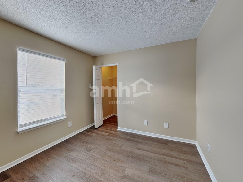 Building Photo - 1854 Wandflower Cir