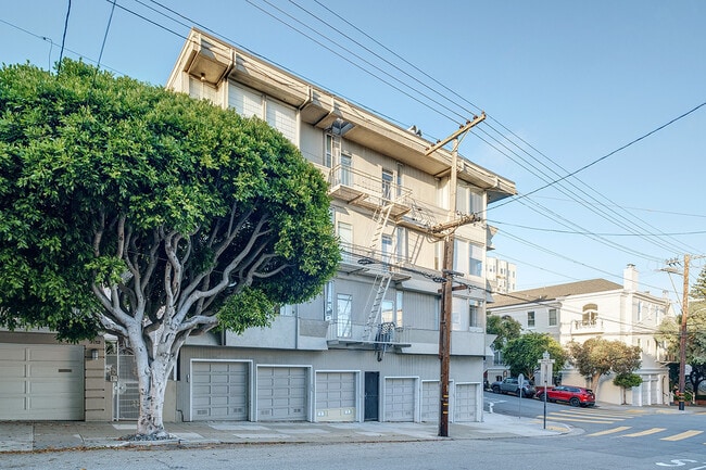 Building Photo - 2101 Baker St