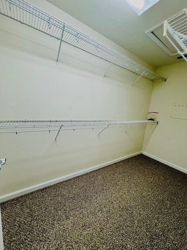 Building Photo - 13479 Stone Pond Dr