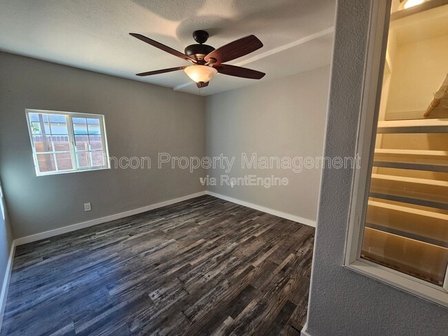 Building Photo - 2810 Sherwin Ave