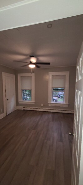 Building Photo - 1335 Park Ave