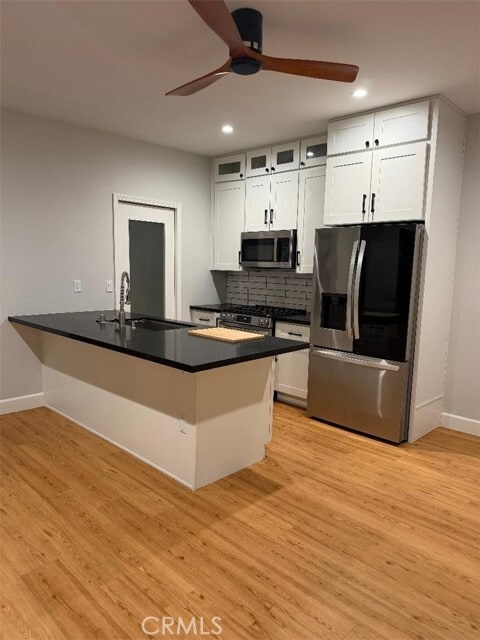 Building Photo - 2039 Casa Grande St