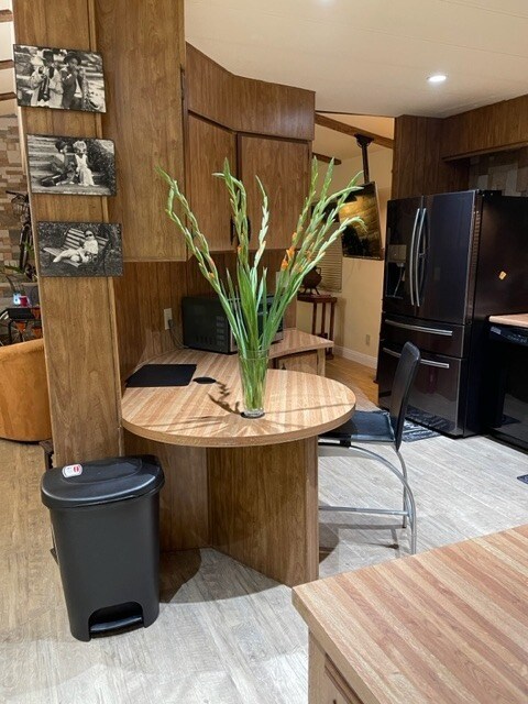 Building Photo - 19 Bradley Ln